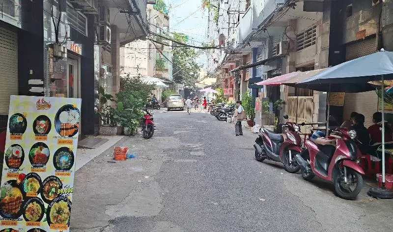 Căn hộ 3 phòng ngủ trung tâm Quận 5, diện tích 105.6 m2... Bán căn hộ chung cư tại An Đông, Hồ Chí Minh 01