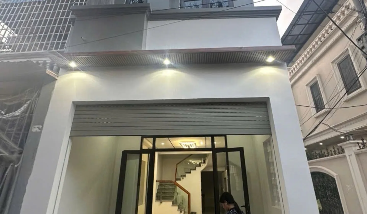 Nhà riêng 3 tầng lô góc, ô tô đỗ cửa, vị trí thuận tiện tại Đồng Hoà... Bán nhà riêng tại Kiến An, Hải Phòng 01