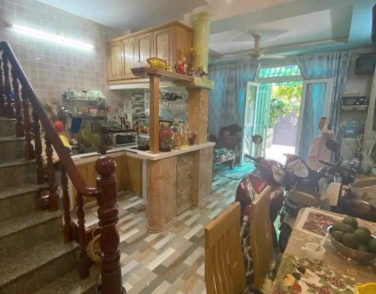 Hẻm Xe Tải - 2 Tầng - Dương Quảng Hàm P5 Gò Vấp - Gần Bờ Kè - 130m2 - Gần Sân Bay - Đại học Văn La... Bán nhà riêng tại An Nhơn, Hồ Chí Minh 01