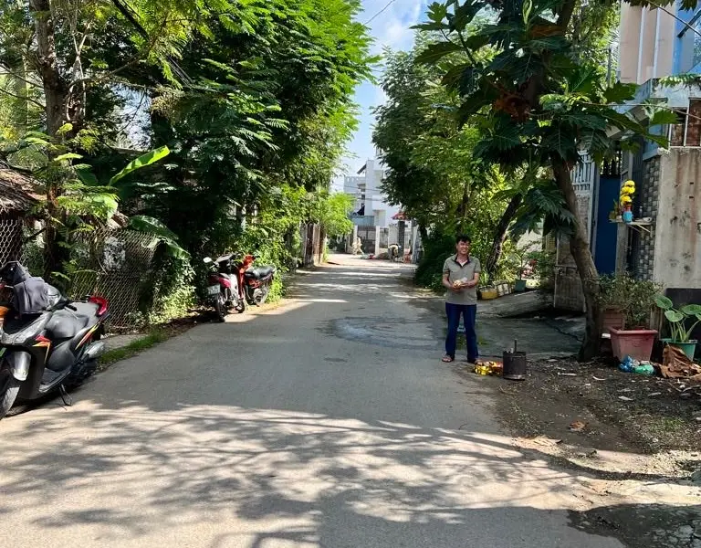Nhà 2 tầng tiện nghi, hẻm rộng, an ninh vừa ở vừa kinh doanh tại Thủ Đức... Bán nhà mặt phố tại Long Trường, Hồ Chí Minh 01
