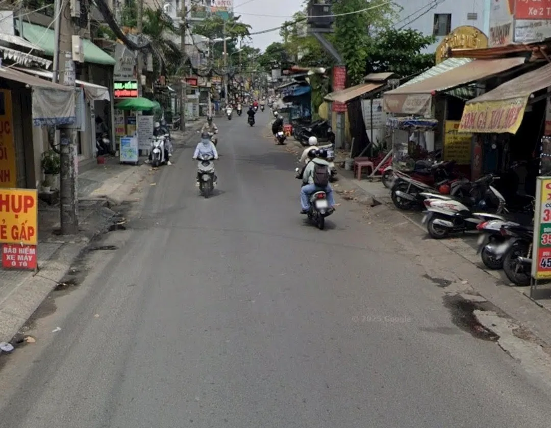 NGAY CV LÀNG HOA, MẶT TIỀN NGUYỄN VĂN KHỐI, P.11, GÒ VẤP, DT 4❌️15M, 4TẦNG VUÔNG VỨC VỨC. 11,5 TỎI... Bán nhà mặt phố tại Thông Tây Hội, Hồ Chí Minh 01