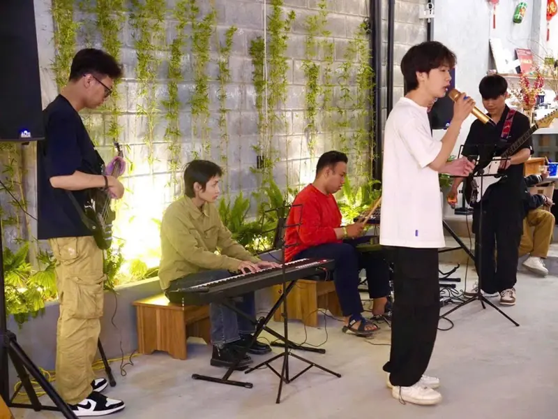 Bán nhà mặt tiền 9.3m Núi Thành, Hải Châu, đất kinh doanh sầm uất... Bán nhà mặt phố tại Hòa Cường, Đà Nẵng 01