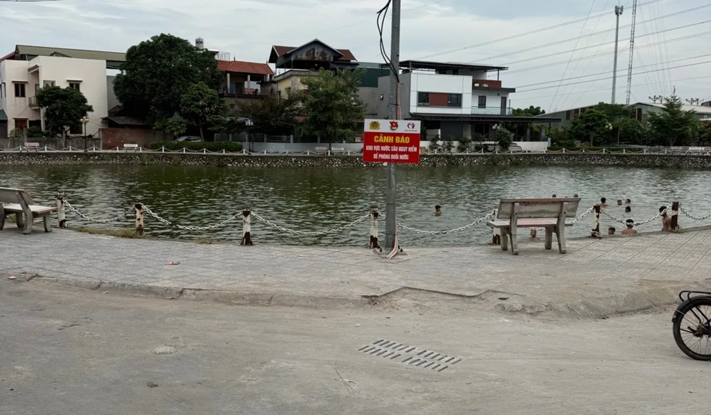 Bán nhà riêng 3 tầng 99 m2 mặt ngõ ô tô tránh, kinh doanh tốt... Bán nhà riêng tại Mỹ Hào, Hưng Yên 01