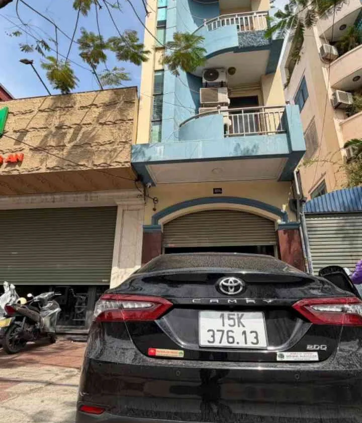 Bán nhà mặt phố phường Lê Chân, Hải Phòng, 100m², 3.5 tầng, phù hợp kinh doanh hoặc cho thuê... Bán nhà mặt phố tại Lê Chân, Hải Phòng 01