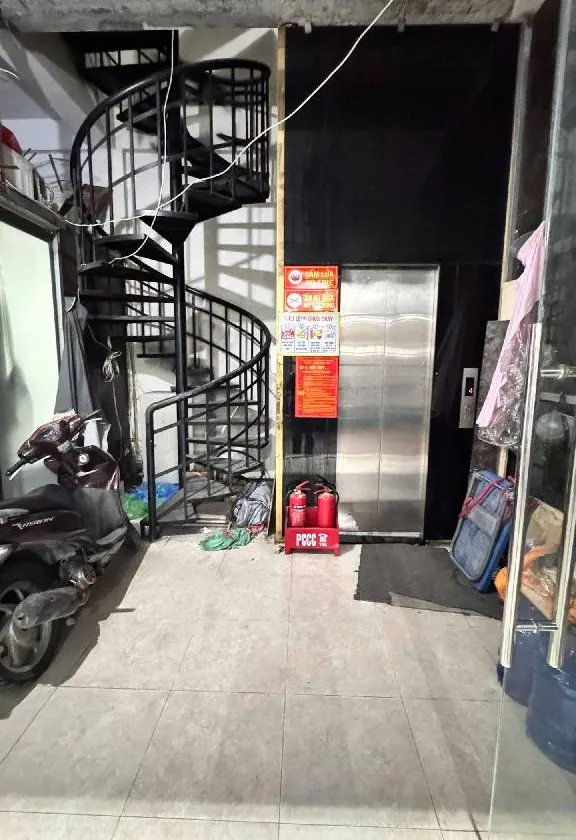 Bán tòa nhà 7 tầng thang máy, 3 mặt thoáng tại Tô Hiệu Hà Đông 65m2 Ôtô Kinh Doanh... Bán owner_side tại Hà Đông, Hà Nội 01