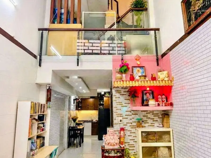 Nhà Tân Bình - Lạc Long Quân, 3 tầng ở ngay - ngang hơn 3m - dài gần 11m - hơn 4 tỷ.... Bán nhà riêng tại Tân Hòa, Hồ Chí Minh 01