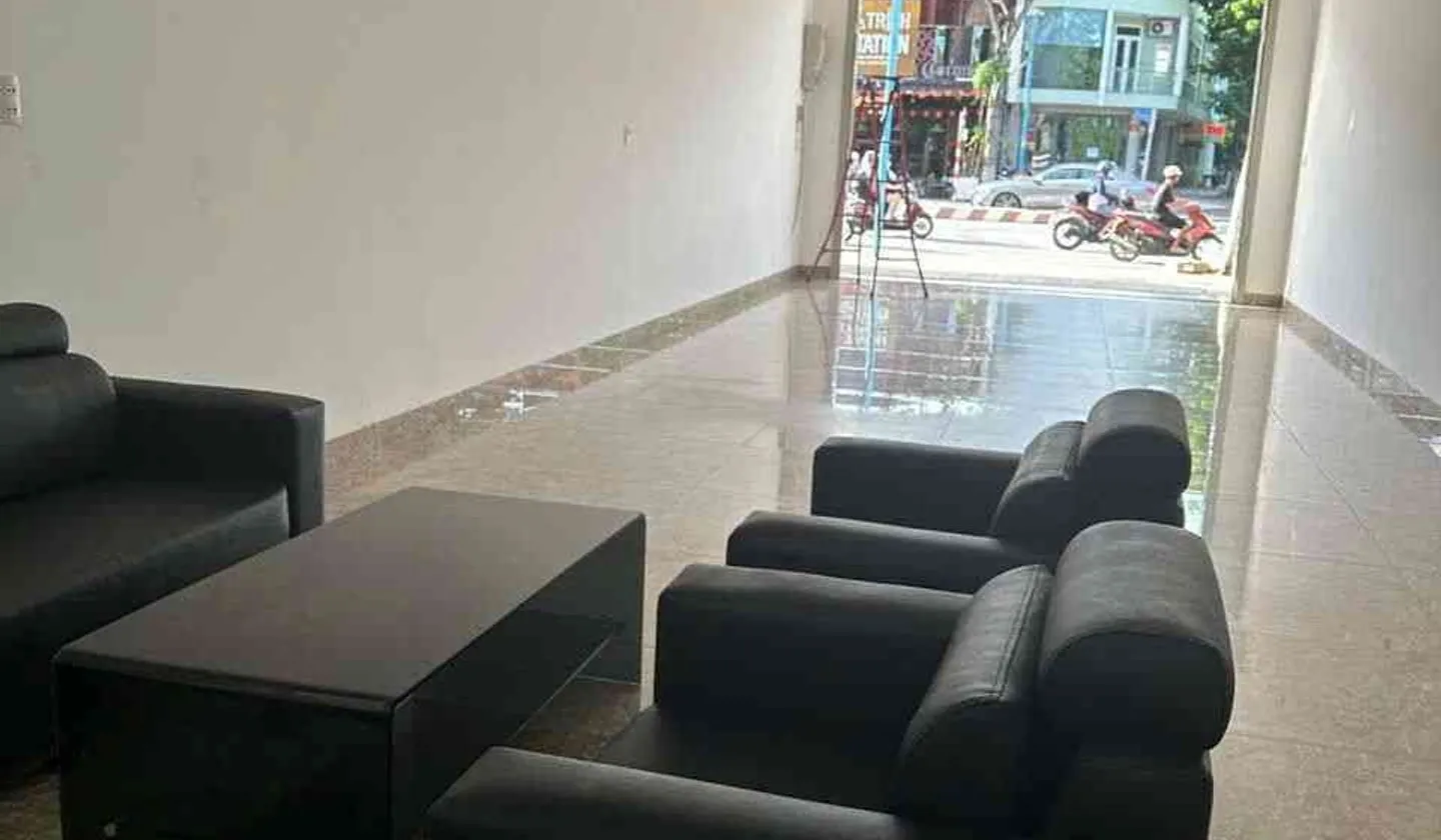 Bán nhà mặt phố 2 tầng đường Lê Đại Hành, Cẩm Lệ, Đà Nẵng, mặt tiền 5m... Bán nhà mặt phố tại Cẩm Lệ, Đà Nẵng 01