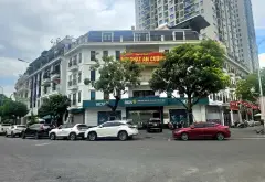 Bán nhà mặt phố lô góc 5 tầng tại phường Hồng Tiến, mặt tiền rộng 27m, vị trí đắc địa... Bán nhà mặt phố tại Bồ Đề, Hà Nội 02