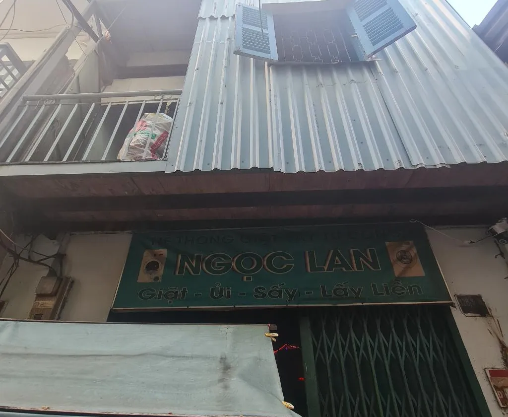 Nhà nở hậu rộng rãi tại Lò Siêu Quận 11, cơ hội vàng cho nhà đầu tư... Bán nhà riêng tại Phú Thọ, Hồ Chí Minh 01