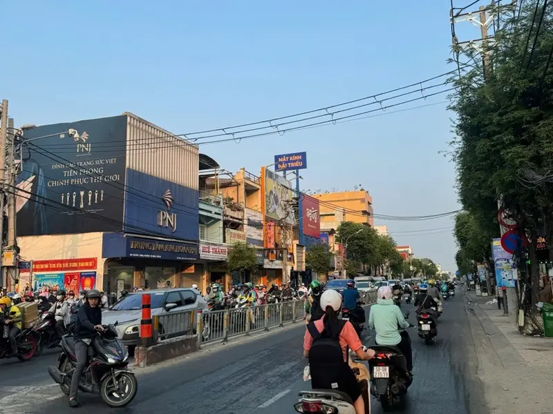 Nhà mặt phố 3 tầng, 70m2, giá 16.5 tỷ tại phường 14, Tân Bình... Bán nhà mặt phố tại Bảy Hiền, Hồ Chí Minh 01