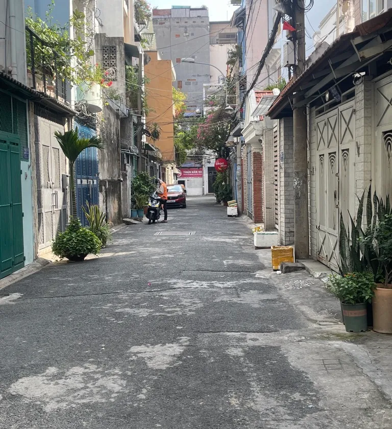 Bán nhà 5 tầng 56m2 hướng Đông tại phường 12 Tân Bình, giá 8.7 tỷ... Bán nhà riêng tại Bảy Hiền, Hồ Chí Minh 01