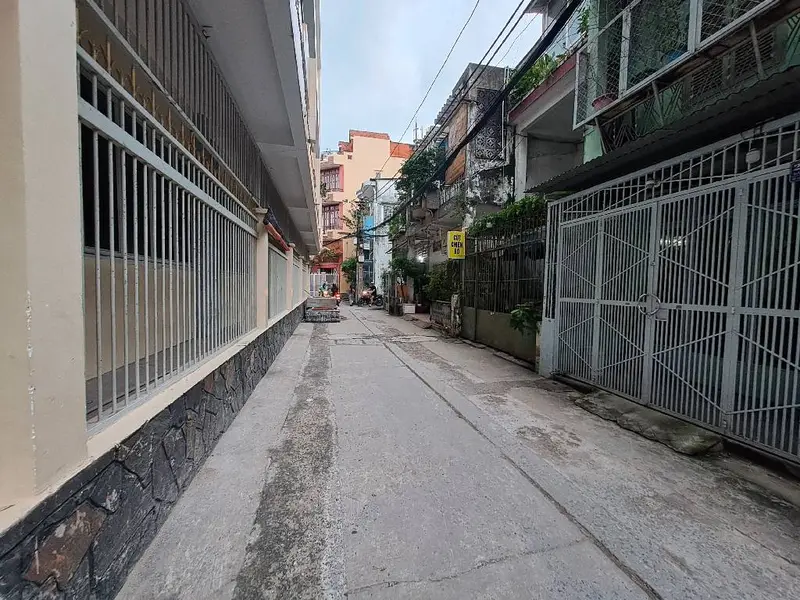 Nhà đẹp Tứ Hải - 5PN, 2 tầng, giá tốt chốt nhanh... Bán nhà riêng tại Tân Hòa, Hồ Chí Minh 01