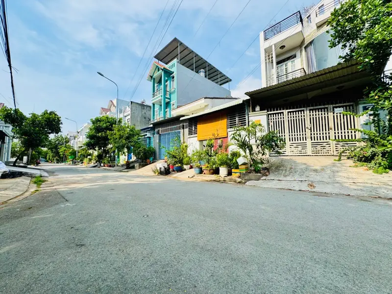 NHÀ KDC GIA HOÀ - 100M2 - 5x20 VUÔNG VỨC CỰC ĐẸP - KHÔNG LỘ GIỚI - KHU DÂN CƯ HIỆN HỮU - 7 TỶ... Bán nhà mặt phố tại Bình Hưng, Hồ Chí Minh 01