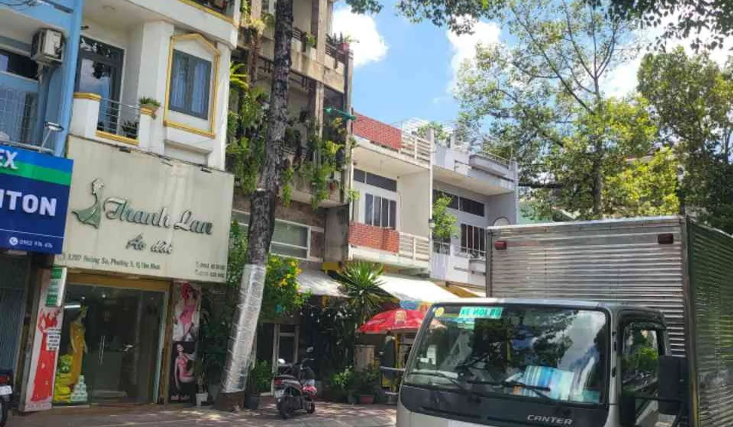 Bán nhà mặt phố 4 tầng kiên cố tại phường 5, Tân Bình, vỉa hè rộng kinh doanh thuận lợi... Bán nhà mặt phố tại Tân Sơn Nhất, Hồ Chí Minh 01