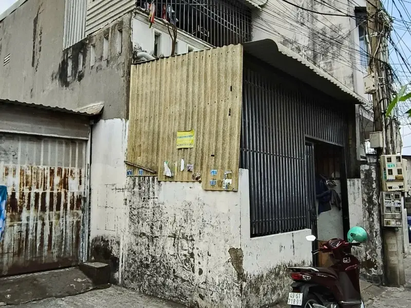 Nhà góc xinh, gần mặt tiền, ô tô đậu thoải mái... Bán nhà riêng tại Dĩ An, Hồ Chí Minh 01