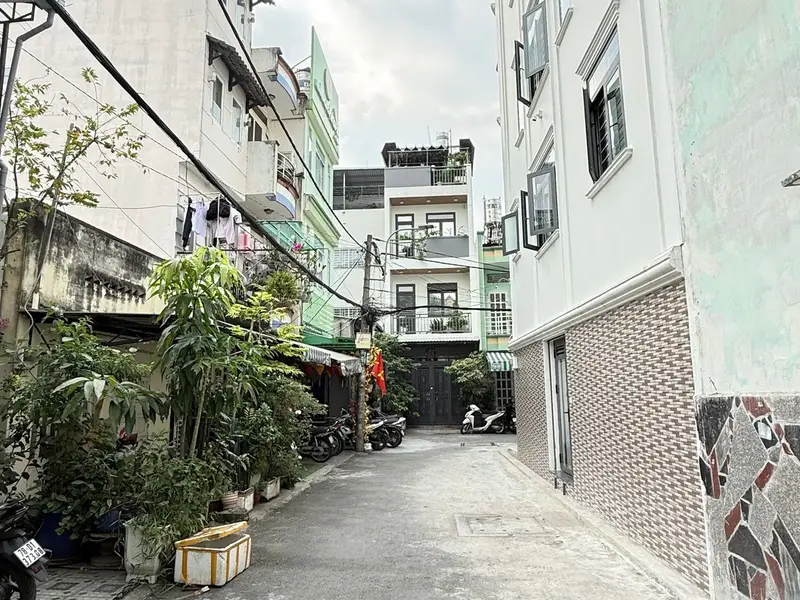 BÁN NHANH CĂN NHÀ Ở BÌNH TÂN GIÁP TÂN PHÚ GẦN " ĐẦM SEN .🤗... Bán nhà riêng tại Phú Thạnh, Hồ Chí Minh 01