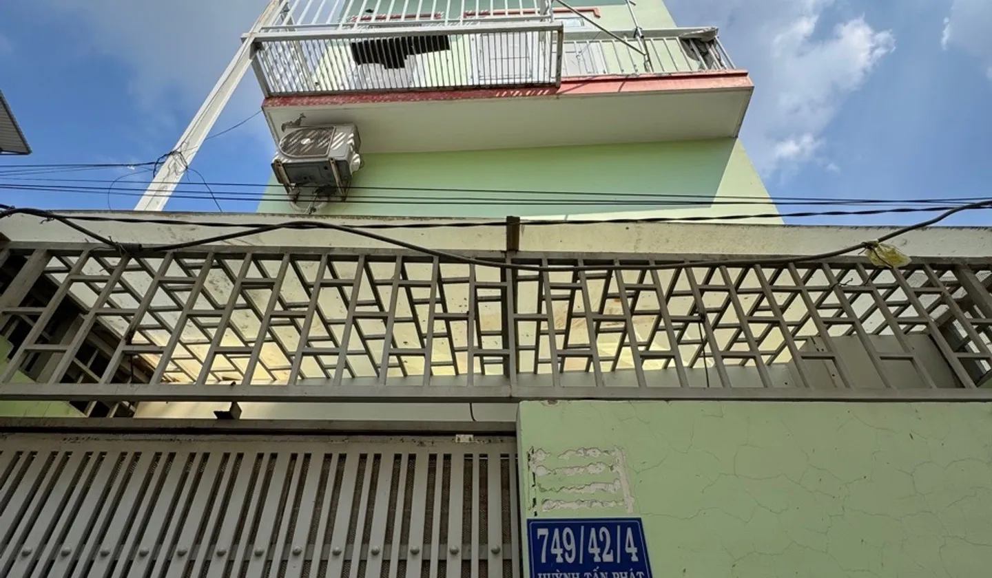 BÁN NHÀ ĐẸP 4TẦNG - 56 M2- 6PN -CÁCH 100 M RA HUỲNH TẤN PHÁT - DÒNG T 20 TRIỆU/THÁNG - GIÁ 6Đ HƠN... Bán nhà riêng tại Phú Thuận, Hồ Chí Minh 01