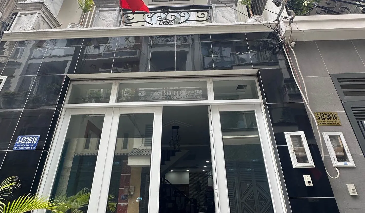 Cơ hội hiếm: Nhà mặt tiền nội bộ Nguyễn Ảnh Thủ, 5 tầng giá tốt nên sở hữu ngay... Bán nhà riêng tại Tân Thới Hiệp, Hồ Chí Minh 01