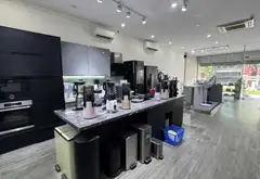 Toà VP Mặt Phố Gần Hồ Tây
Kinh doanh đỉnh, mặt tiền lớn giá trị bền vững... Bán nhà mặt phố tại Tây Hồ, Hà Nội 06