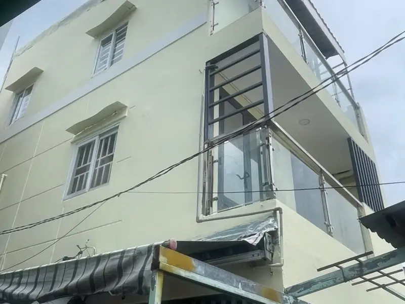 Cơ hội hiếm có: Nhà 3 tầng 4 phòng ngủ tại Quận 8, giá chỉ 2,86 tỷ... Bán nhà riêng tại Bình Đông, Hồ Chí Minh 01