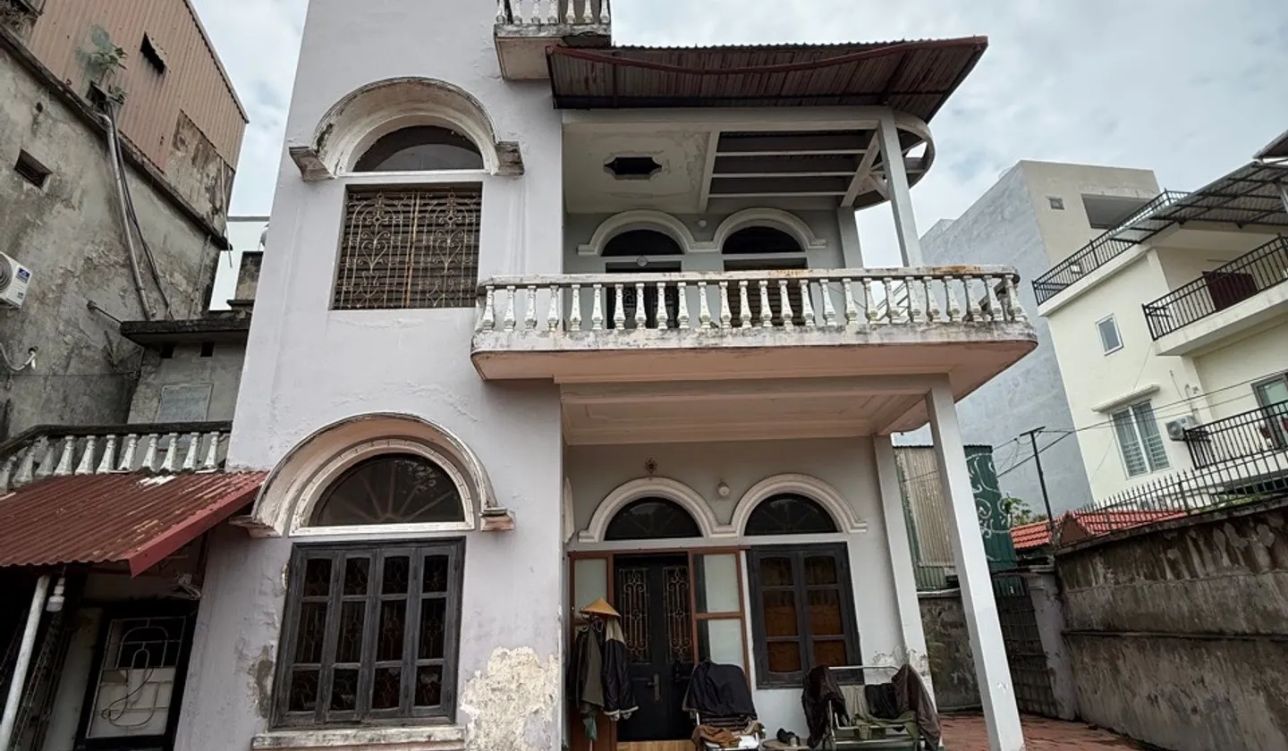 Nhà Tây Hồ 3 tầng rộng rãi gần Hồ Tây, tiện nghi đầy đủ... Bán nhà riêng tại Tây Hồ, Hà Nội 01