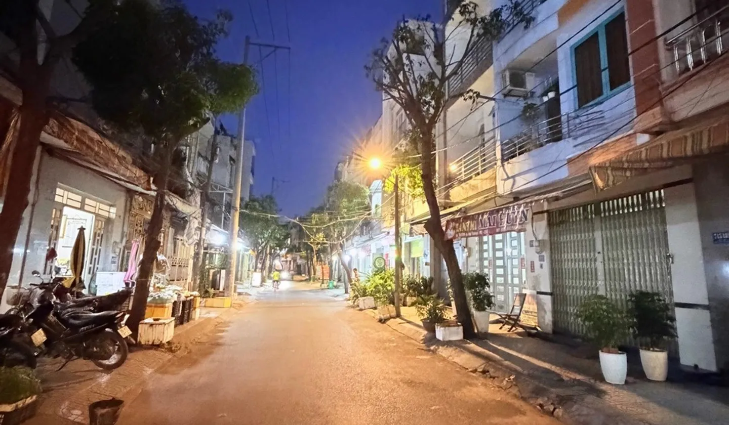Nhà 4 tầng rộng rãi, mặt tiền hẽm lớn Gò Vấp gần Tân Bình... Bán nhà mặt phố tại An Hội Tây, Hồ Chí Minh 01