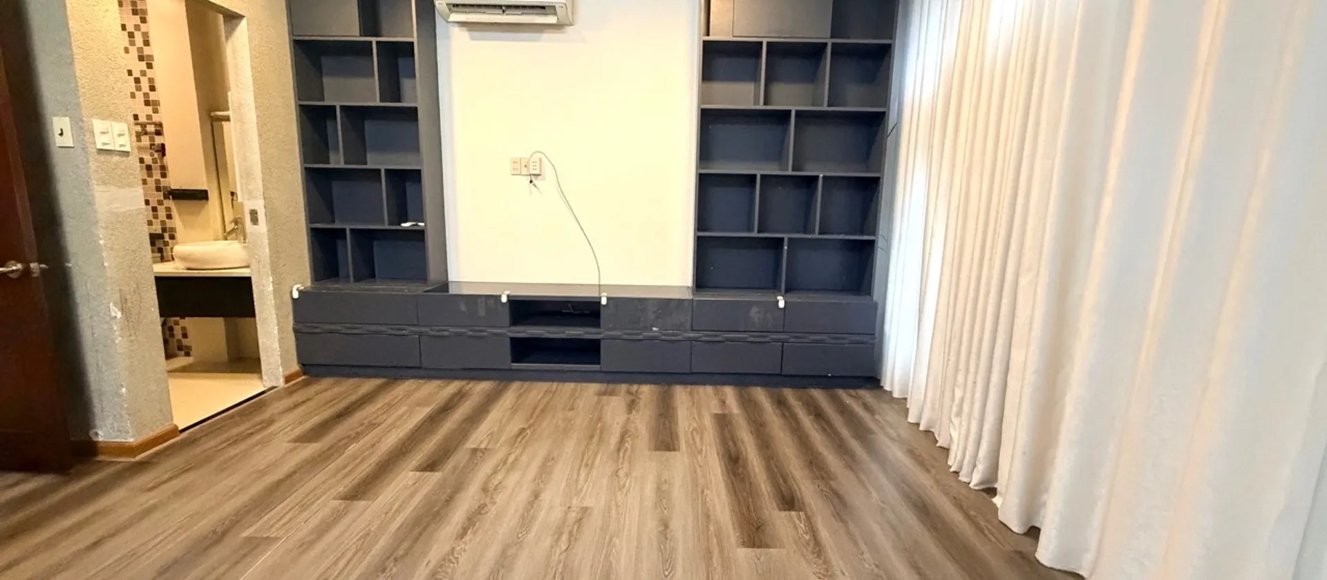 Bán nhà riêng 5 tầng hẻm ô tô Phan Tây Hồ, diện tích 33m², giá 8,3 tỷ đồng... Bán nhà riêng tại Cầu Kiệu, Hồ Chí Minh 01