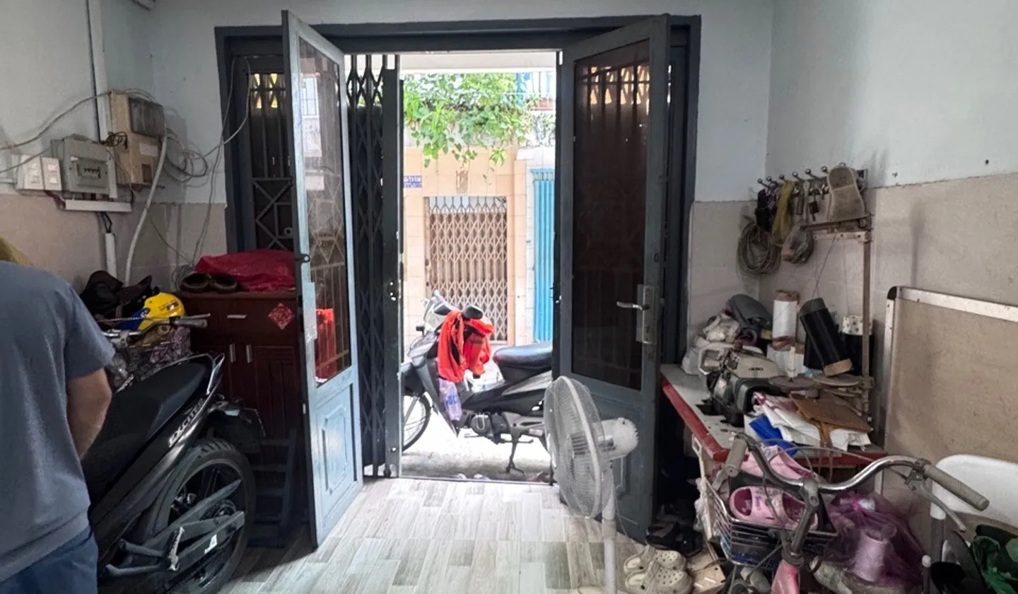 BÁN NHÀ THÀNH MỸ TÂN HOÀ - TÂN BÌNH - HẺM TRƯỚC NHÀ 4M - DTCN 39.1M2 - NHÀ 2 MẶT HẺM TRƯỚC SAU - 3P... Bán nhà riêng tại Tân Hòa, Hồ Chí Minh 01