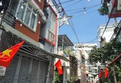 Nhà 2 tầng giá hợp lý tại Quận 3, gần trung tâm... Bán nhà riêng tại Nhiêu Lộc, Hồ Chí Minh 10