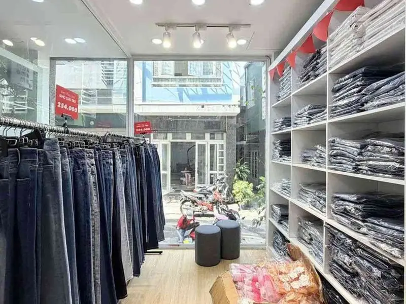 Nhà mặt phố phường Cầu Kiệu - Kinh doanh đỉnh, thu nhập ngay... Bán nhà mặt phố tại Cầu Kiệu, Hồ Chí Minh 01
