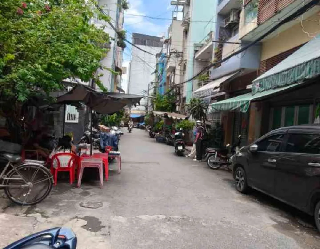 Nhà 2 mặt tiền góc hẻm Tô Hiến Thành, góc đẹp quận 10... Bán nhà riêng tại Hòa Hưng, Hồ Chí Minh 01