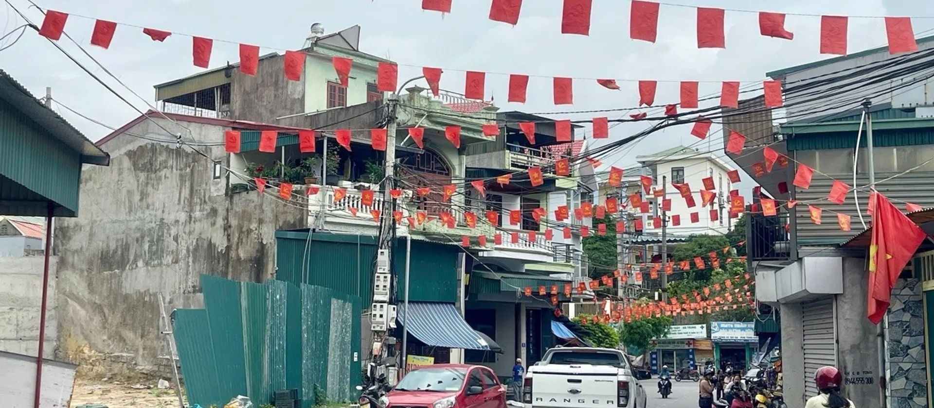 Bán đất 118m2 hướng Đông khu Hà Trung giá 3,18 tỷ... Bán đất tại Hà Lầm, Quảng Ninh 01