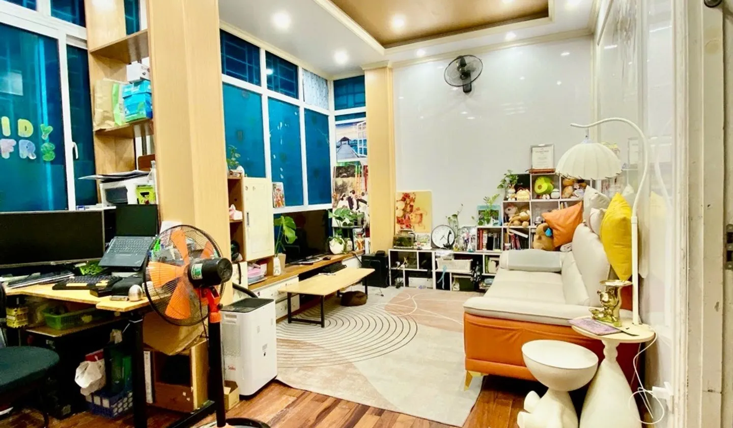 Bán nhà riêng 5 tầng diện tích 30.2m² tại quận Thanh Xuân, mặt tiền rộng, gần Ngã Tư Sở... Bán nhà riêng tại Khương Đình, Hà Nội 01