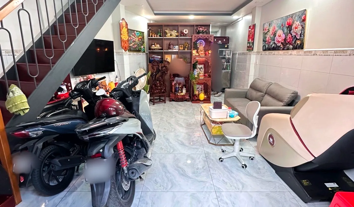 ✅CỰC H.IẾM Q11 - HẺM 6M CÁCH 1 CĂN RA MẶT TIỀN LẠC LONG QUÂN- 5.1M x 11M👉4.8T Ỷ... Bán nhà riêng tại Minh Phụng, Hồ Chí Minh 01