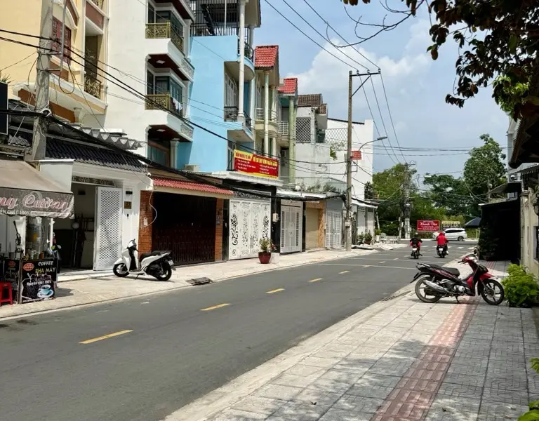 Cơ hội vàng sở hữu nhà mặt phố kinh doanh đỉnh tại thị trấn Nhà Bè với giá tốt... Bán nhà mặt phố tại Nhà Bè, Hồ Chí Minh 01