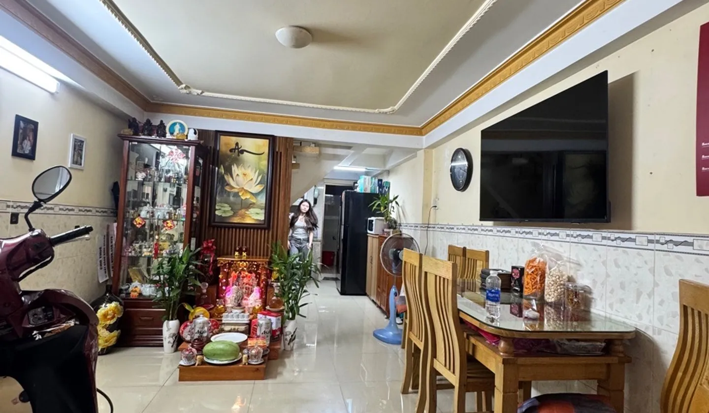 Bán nhà 4 tầng mặt tiền 3.5m tại Phường Tân Hòa, giá 12.5 tỷ... Bán nhà mặt phố tại Tân Hòa, Hồ Chí Minh 01