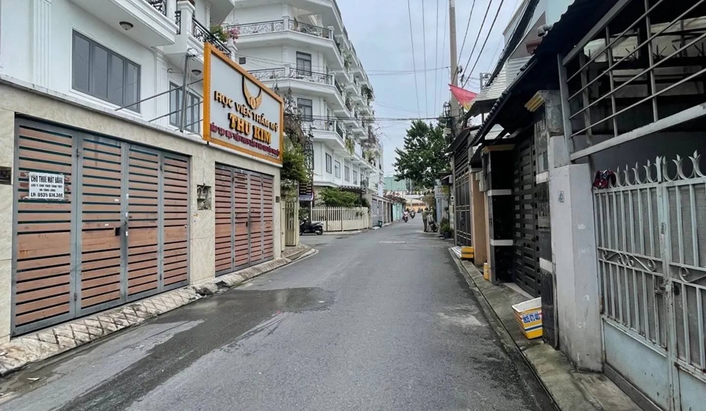 Bán nhà mặt phố rộng 194m², mặt tiền 9,4m tại Thới An, thuận tiện kinh doanh... Bán nhà mặt phố tại Thới An, Hồ Chí Minh 01