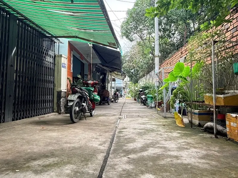 Bán nhà cũ 64m2 tiện xây mới đường trần đại nghĩa- bình tân... Bán nhà riêng tại Tân Tạo, Hồ Chí Minh 01