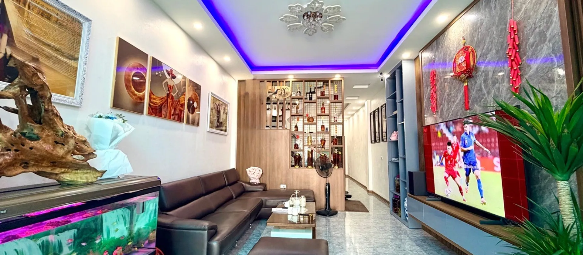 🏡Bán nhà 3 tầng ngõ 20 Cao Xanh, ngay gần Ford Cao Xanh
✔️ Diện tích: 82,2m2. mặt tiền: 5m... Bán nhà riêng tại Cao Xanh, Quảng Ninh 01