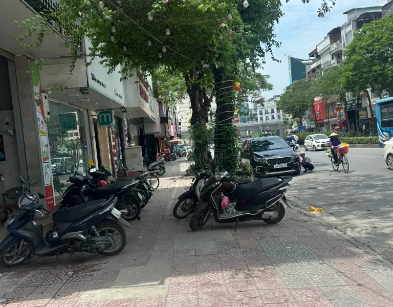 Nhà 3 tầng bán tại phường Nguyễn Văn Cừ phù hợp kinh doanh, ô tô vào nhà... Bán owner_side tại Bồ Đề, Hà Nội 01