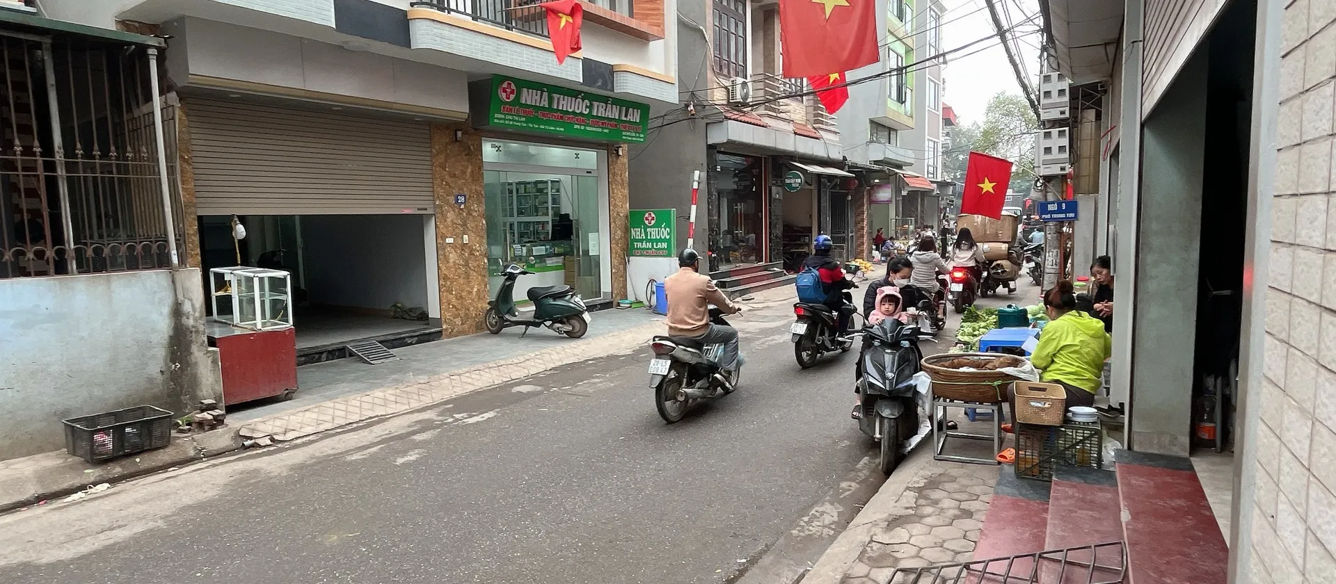 BÁN NHÀ ĐẤT TRUNG TỰU – 50M² – MẶT TIỀN 5M Anh Thơ 0984618308... Bán đất tại Tây Tựu, Hà Nội 01