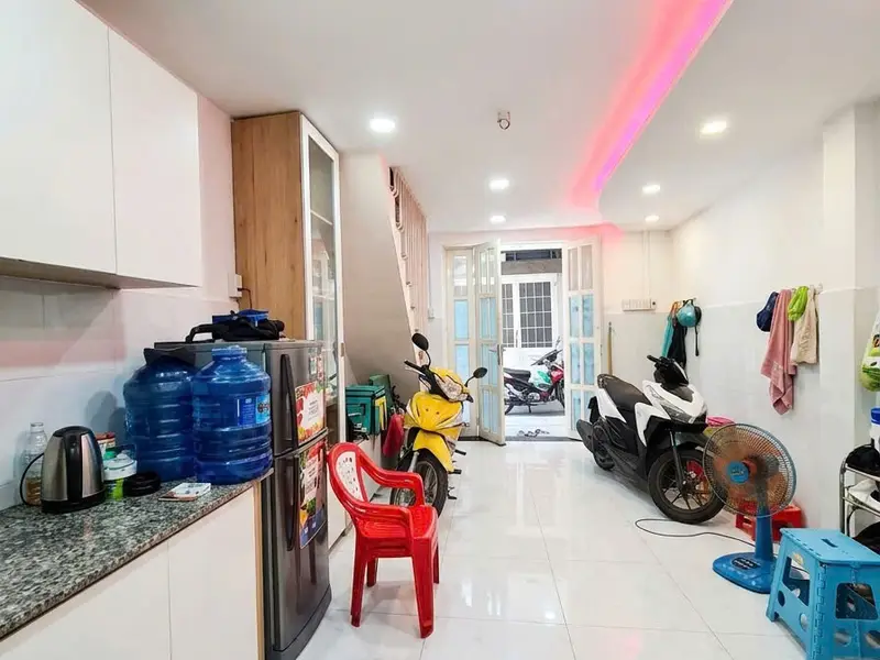 NHÀ ĐẸP KHU TÊN LỬA – ĐỐI DIỆN BẾN XE MIỀN TÂY-CHỈ 2.8 TỶ... Bán nhà riêng tại An Lạc, Hồ Chí Minh 01
