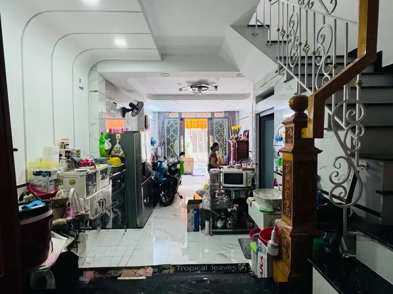 Cơ hội sở hữu nhà 5 tầng hiện đại tại Bình Tân, hẻm rộng thoáng giá tốt... Bán nhà riêng tại Bình Trị Đông, Hồ Chí Minh 01