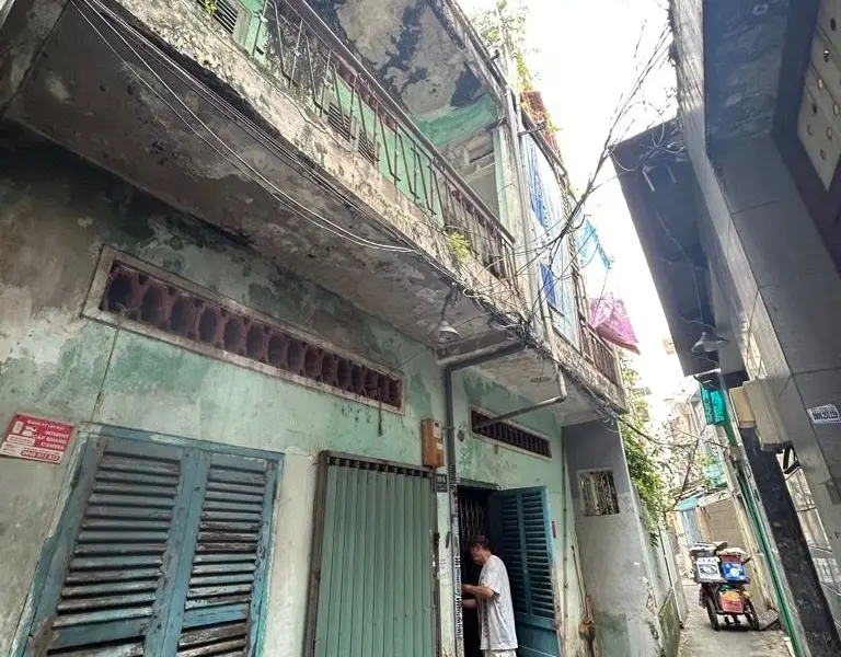 Nhà quận 10 mặt tiền rộng, giá sốc chỉ 5.8 tỷ... Bán nhà riêng tại Hòa Hưng, Hồ Chí Minh 01