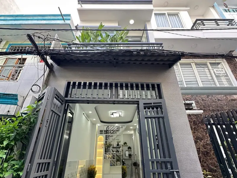 Nhà mới 2 tầng ngay đường lê Văn Quới , hẻm ô tô thông , trung tâm quận Bình Tân, Chỉ 3.85 tỷ . TL... Bán nhà riêng tại Bình Hưng Hòa, Hồ Chí Minh 01