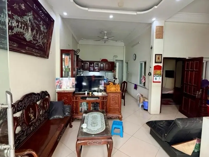 Nhà mặt phố sầm uất, thiết kế hiện đại, cơ hội tuyệt vời... Bán nhà mặt phố tại Đống Đa, Hà Nội 01