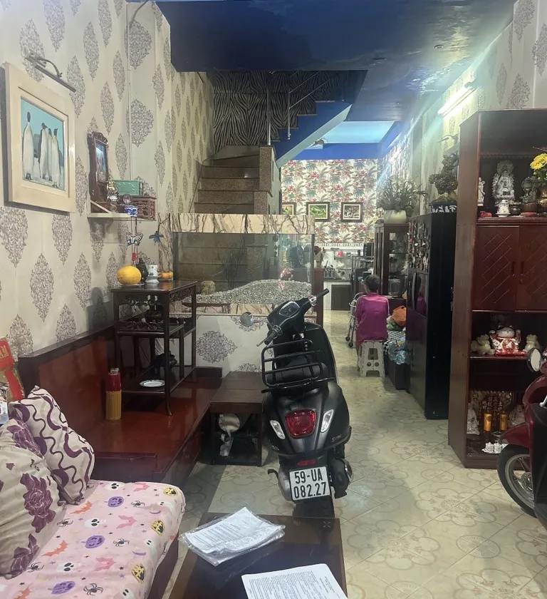 Siêu phẩm nhà 4 tầng đẳng cấp tại trung tâm Quận 10, Phường Vườn Lài... Bán nhà riêng tại Hòa Hưng, Hồ Chí Minh 01