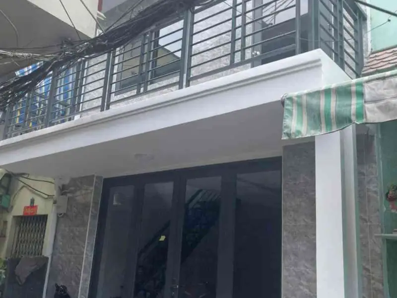 Bán nhà riêng 2 tầng tại Phú Thọ, diện tích 33.6 m2, pháp lý rõ ràng... Bán nhà riêng tại Minh Phụng, Hồ Chí Minh 01