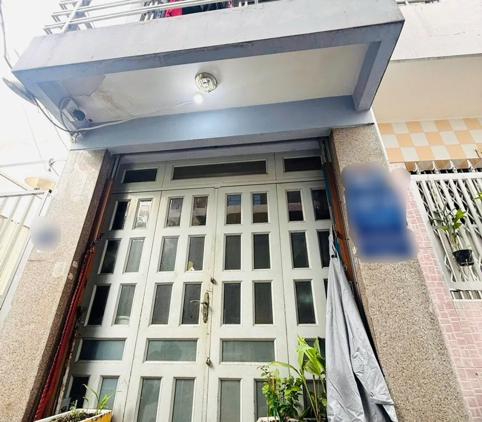 Bán nhà Bình Long, SHR, Gần Mặt tiền 2Pn, Kiên Cố, Giá Chỉ Hơn 2 Tỷ Còn TL Mạnh.... Bán nhà riêng tại Phú Thọ Hòa, Hồ Chí Minh 01