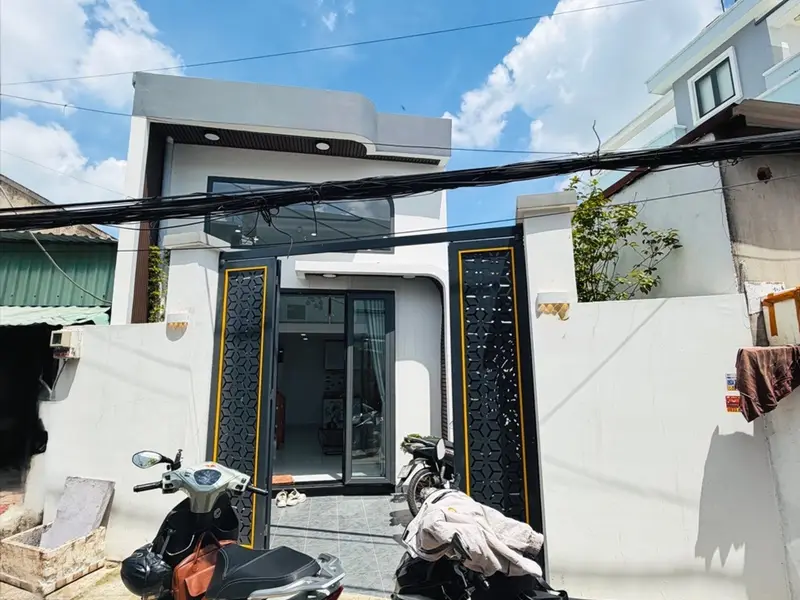 Bán nhà riêng 2 tầng 4 phòng ngủ tại xã Bà Điểm, Hồ Chí Minh, diện tích 90m² giá 5 tỷ... Bán nhà riêng tại Bà Điểm, Hồ Chí Minh 01